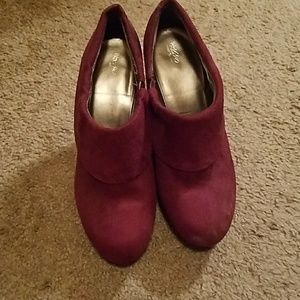 Fushia heeled booties